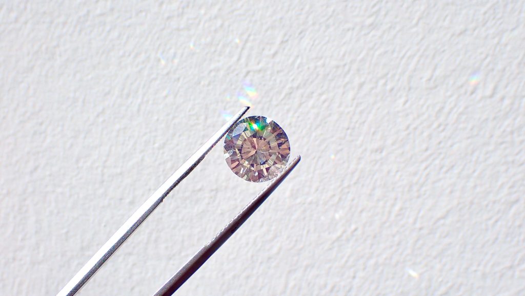 WHAT IS MOISSANITE?